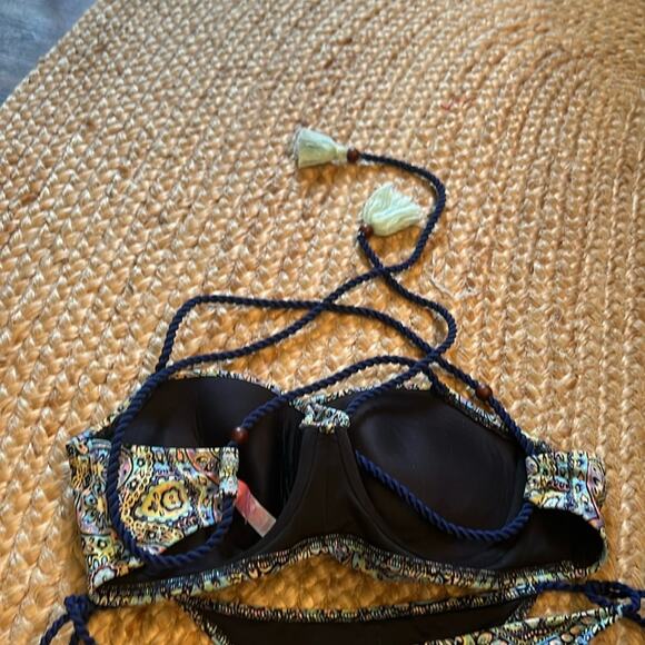 Victoria secret “mosaic garden” size small bikini bottom 32DDD top - Picture 8 of 8